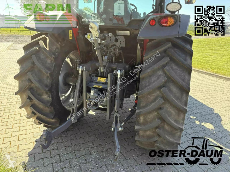Lantbrukstraktor Massey Ferguson  5711 m dyna 4...