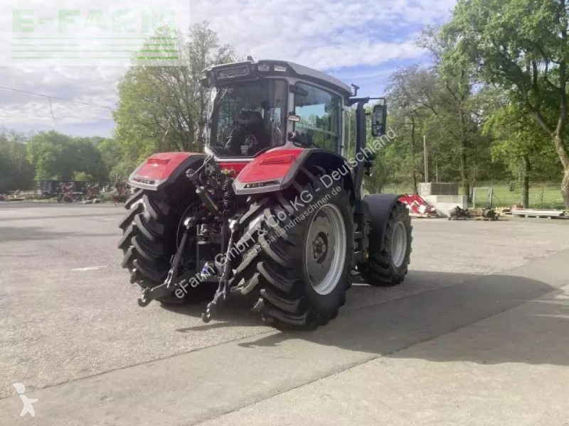 Lantbrukstraktor Massey Ferguson  8s.305...