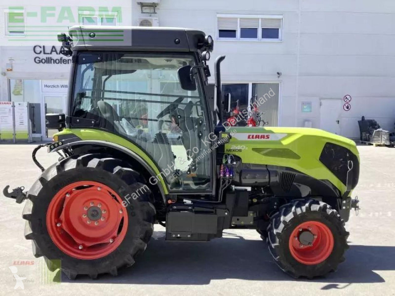 Landbrugstraktor Claas  nexos 240 s advanced