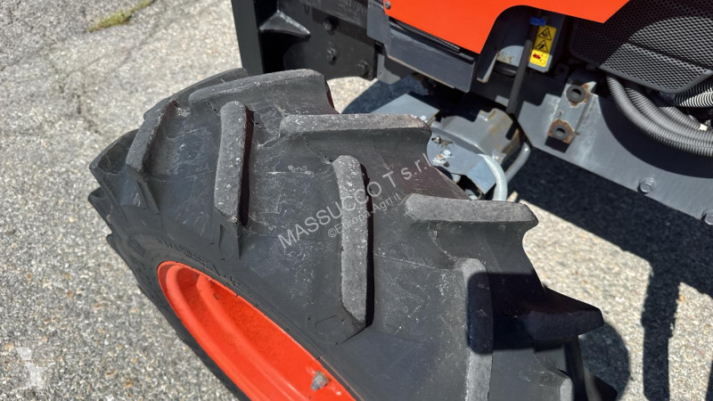 Tractor agrícola Kubota M8540 4x4