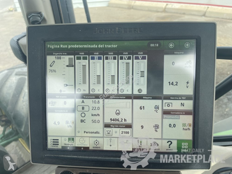 Сільськогосподарський трактор John Deere 6195R