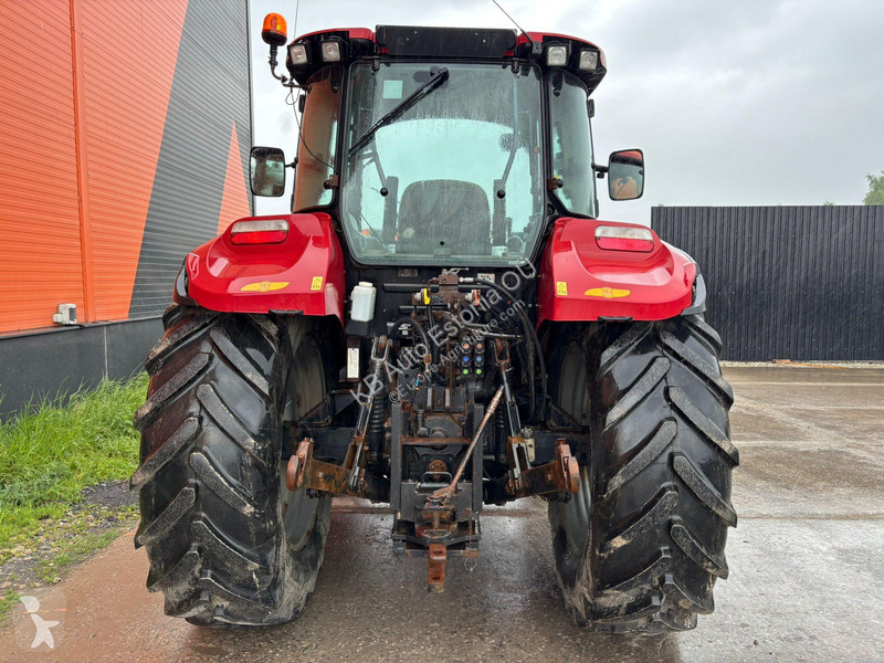 Lantbrukstraktor  Farmall 105U FRONT BUCKET