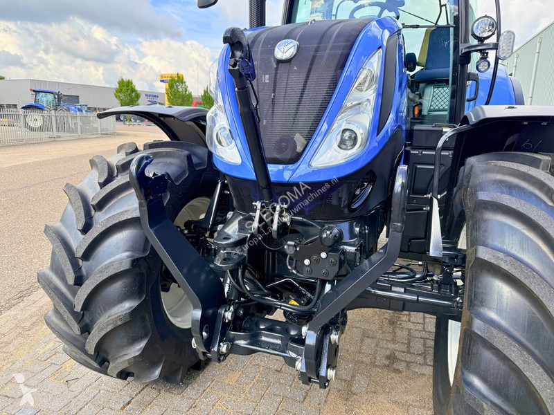 Lantbrukstraktor New Holland T6.180 AC Stage V...