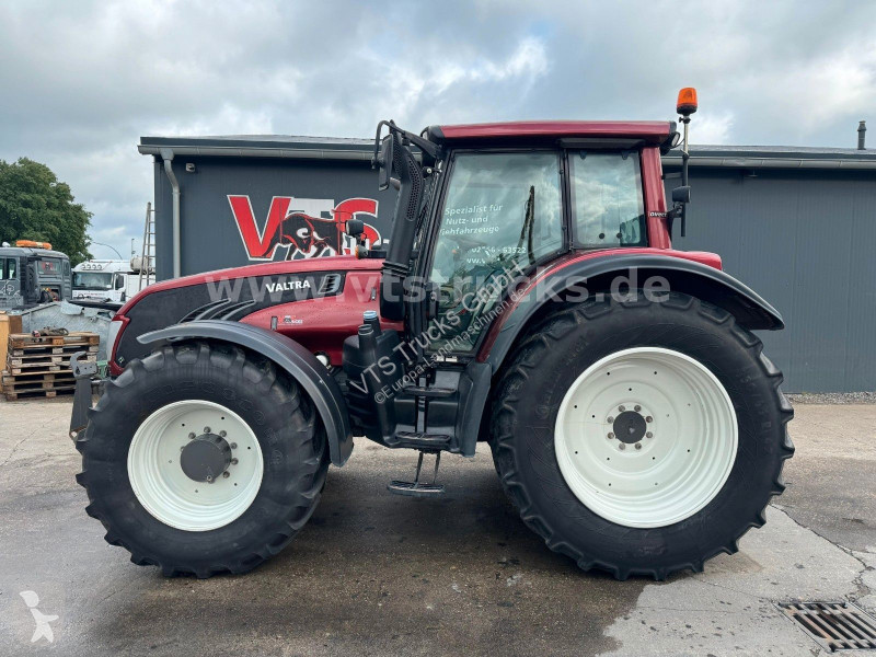 Landbrugstraktor Valtra T203 D AC 14.33 Front...