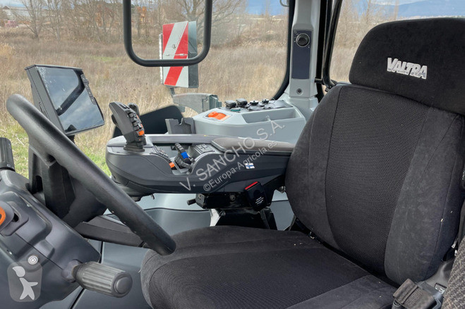 Landbrugstraktor Valtra Q 265