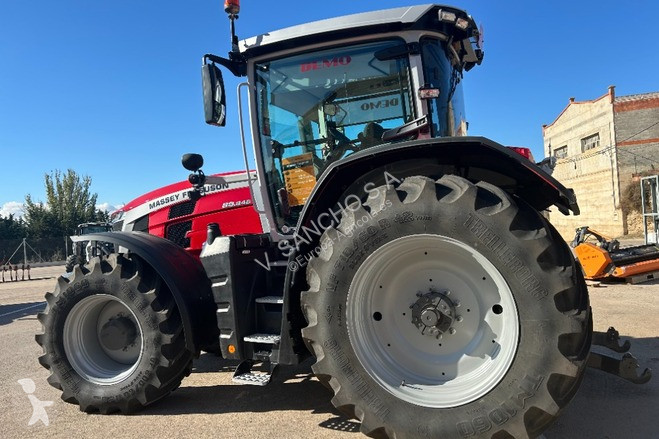 Landbrugstraktor Massey Ferguson 8S.245 DY7...