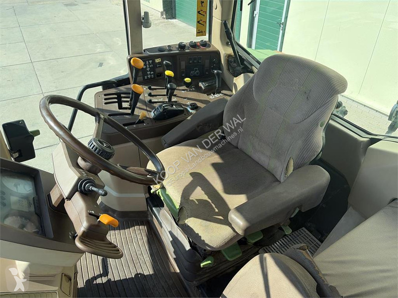 Lantbrukstraktor John Deere 6810 PQ