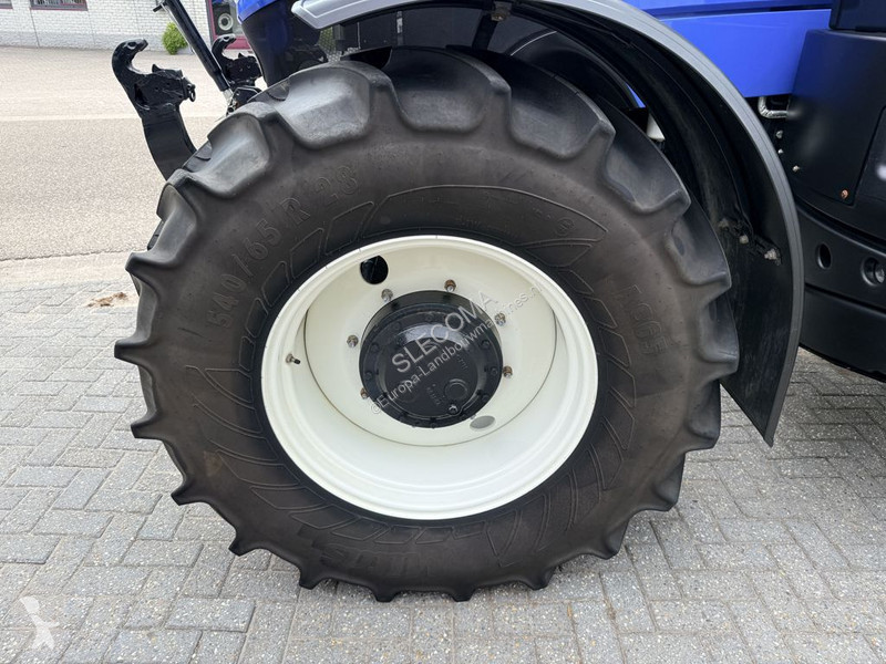 New Holland T7.165S Range Command tractor