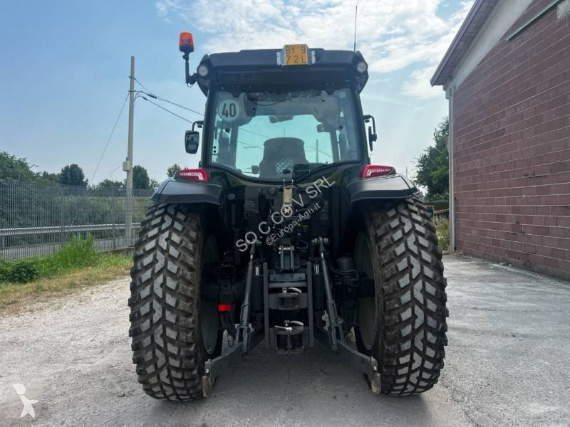 Lantbrukstraktor Valtra G125