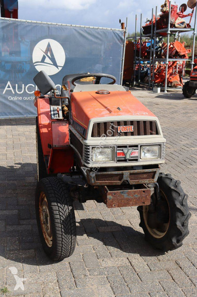 Tractor Yanmar F155D