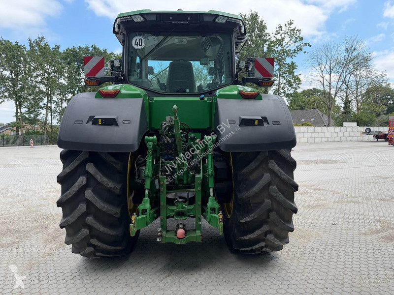 Ciągnik John Deere 8R 370