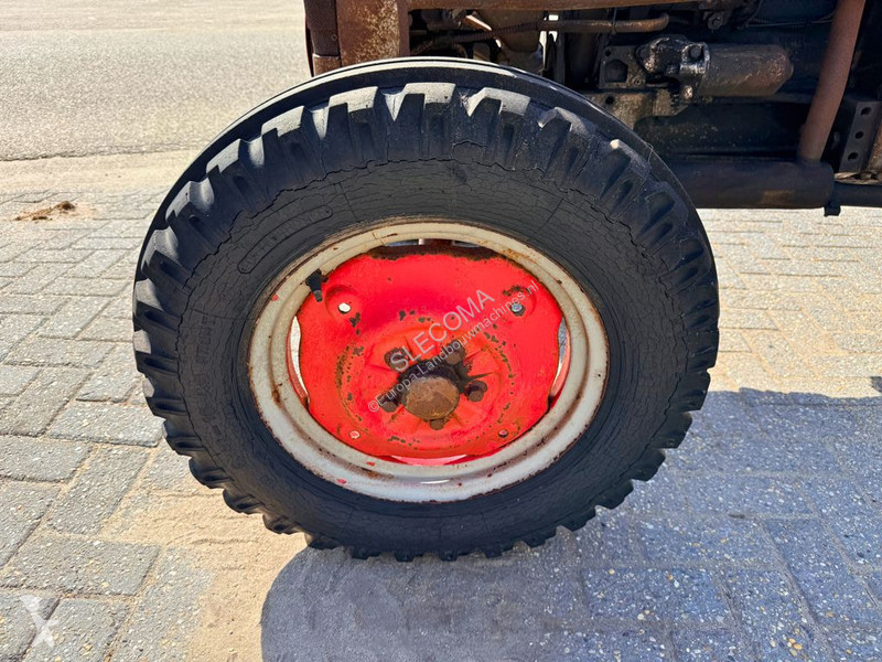 Landbrugstraktor Massey Ferguson 130 Tractor