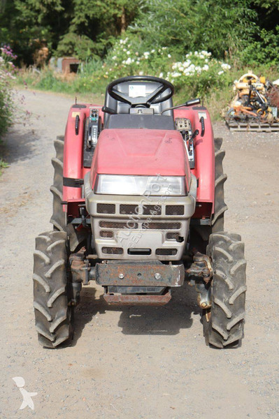 جرار زراعي Shibaura P185F