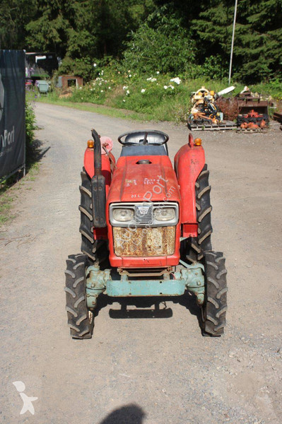 Tractor Yanmar YM1610D