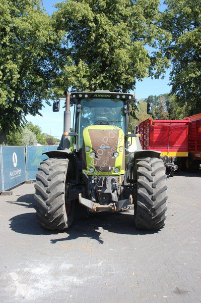 Tracteur agricole Claas Axion 930