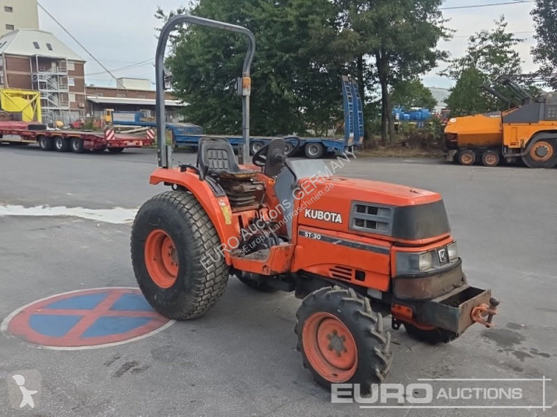 Tractor Kubota ST30