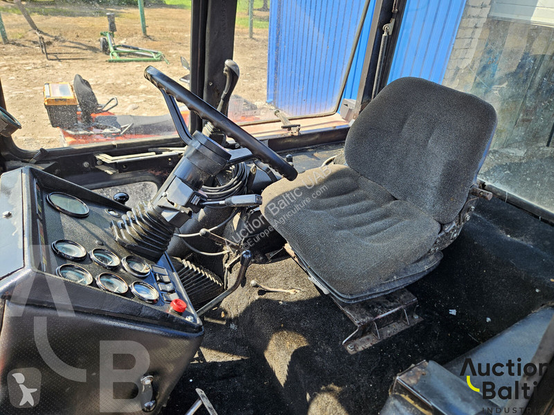 Zemědělský traktor Belarus MTZ 952