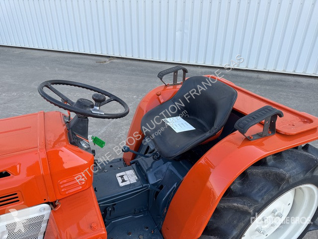 Tractor Kubota  B1600