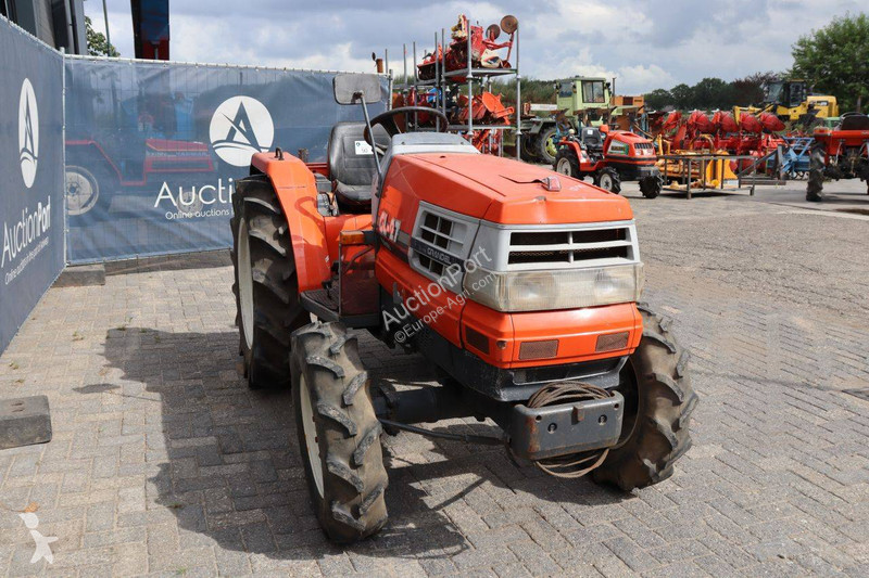 Tractor Kubota GL-27