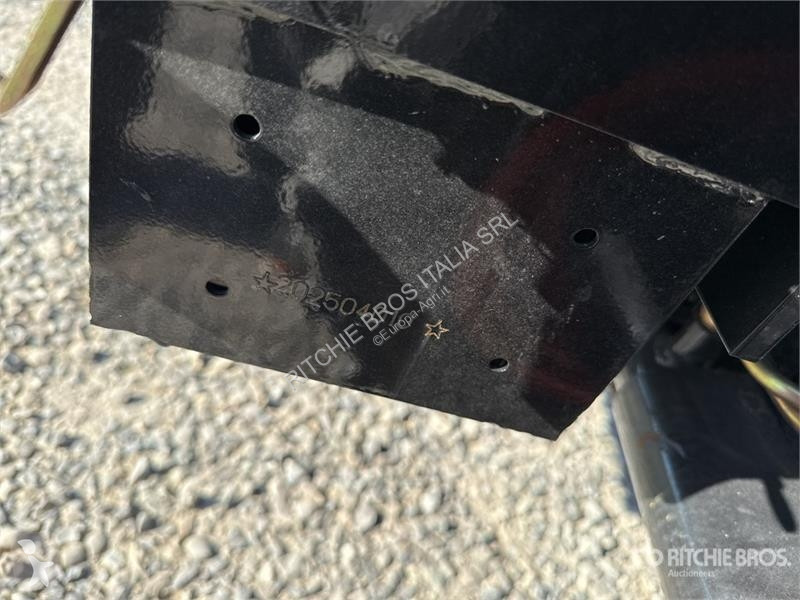 Сільськогосподарський трактор  TT604 4WD...
