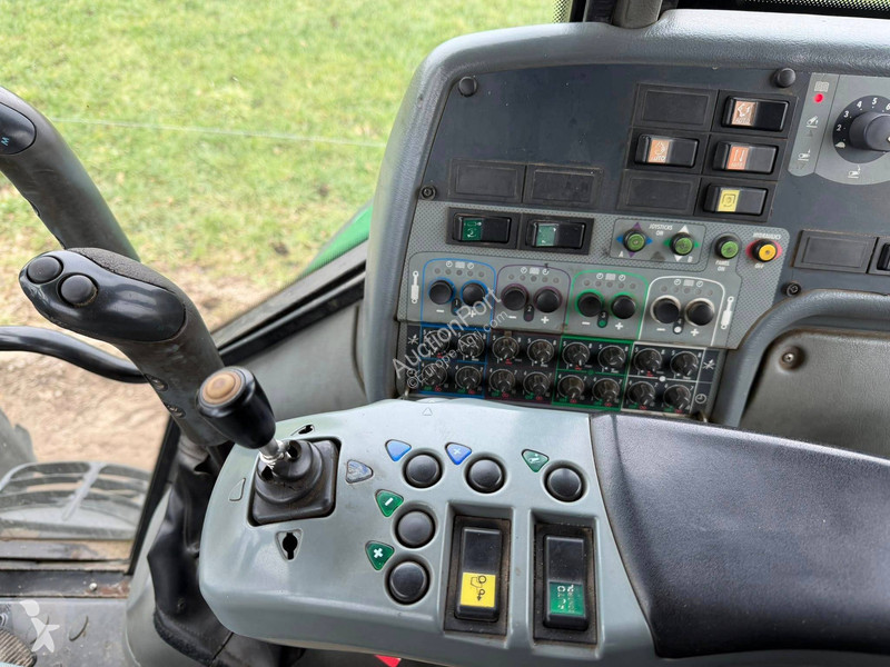 Сільськогосподарський трактор Valtra