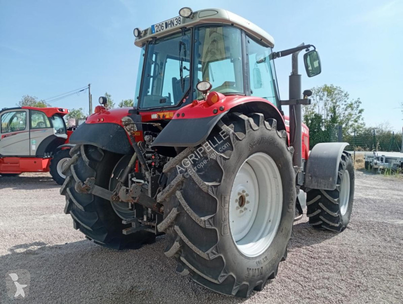 Сільськогосподарський трактор Massey Ferguson...