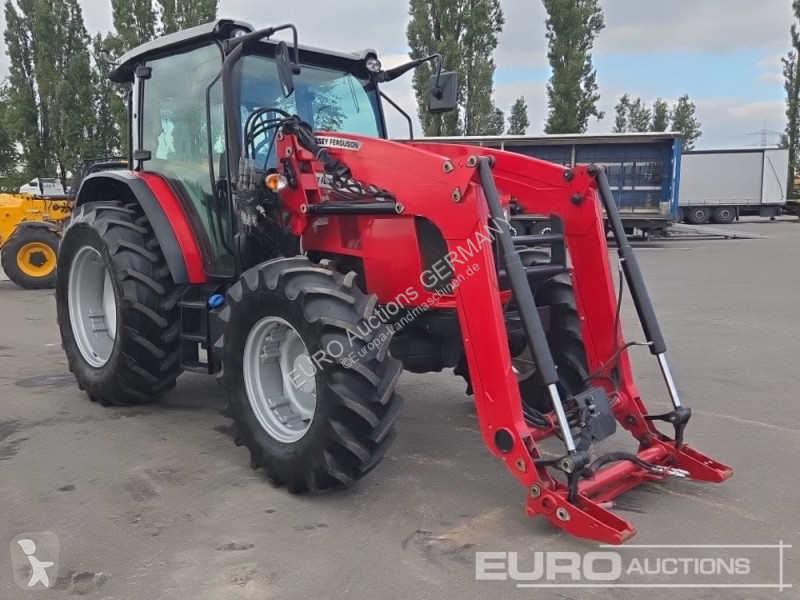 Tractor Massey Ferguson 5711