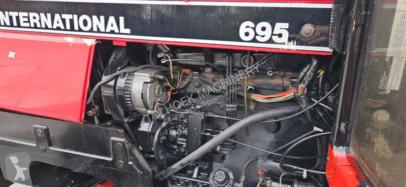 Tractor Case IH 695