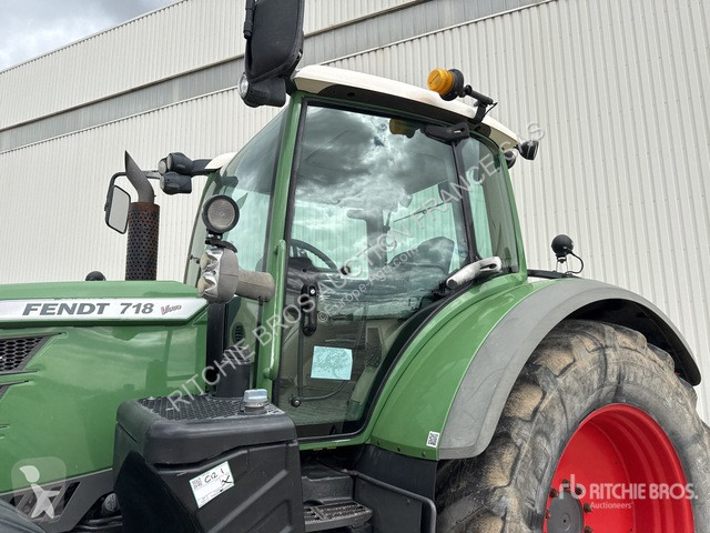 Tractor Fendt  718 Vario