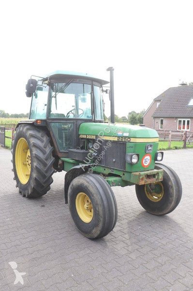 John Deere 2250 tractor