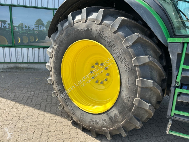 John Deere 250 tractor