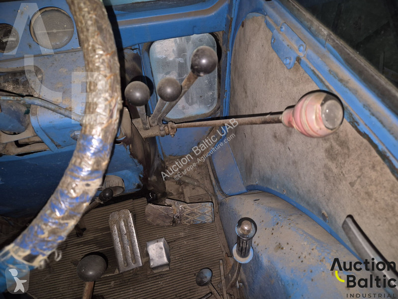 MT3 82 tractor
