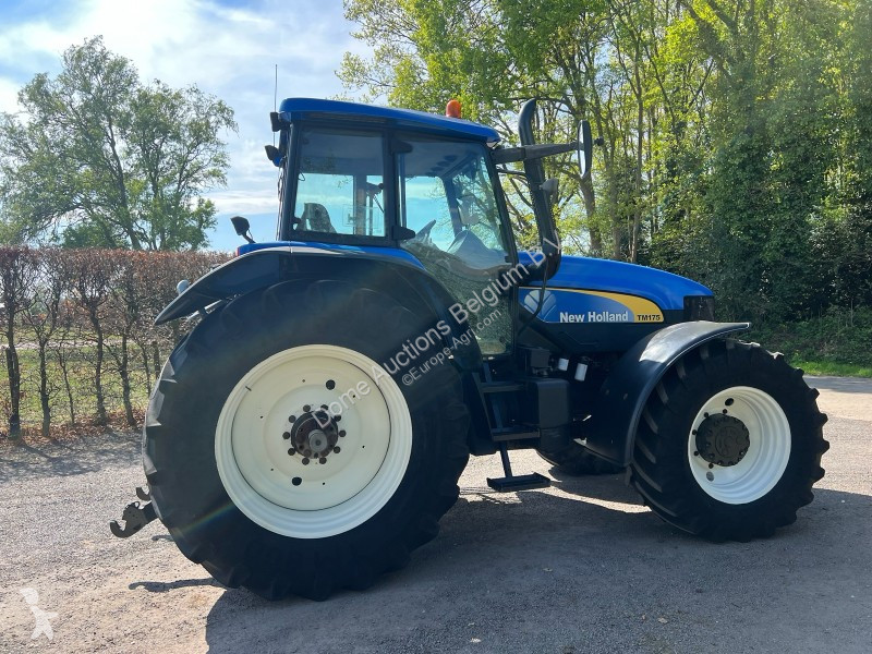 Tractor New Holland TM175