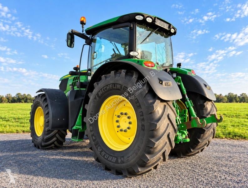 Tractor John Deere 6210R