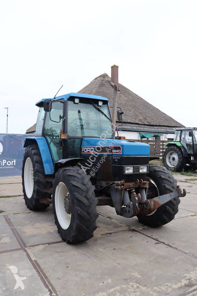 Tractor agrícola Ford 6640