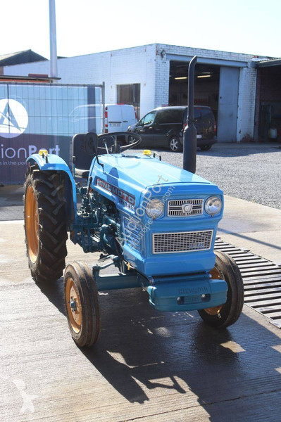 Tractor agrícola Hinomoto E18