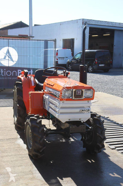 Tractor agrícola Kubota B1902DT