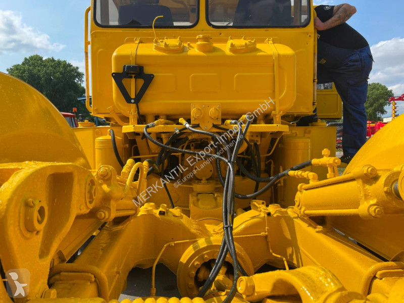 Tractor   K 701 V12