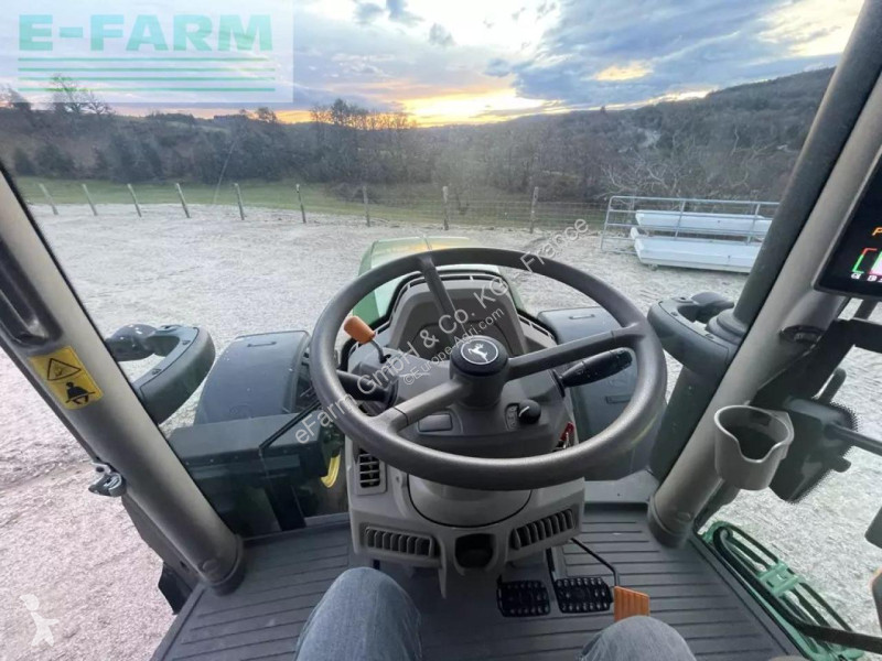 Tracteur agricole John Deere  6r 120