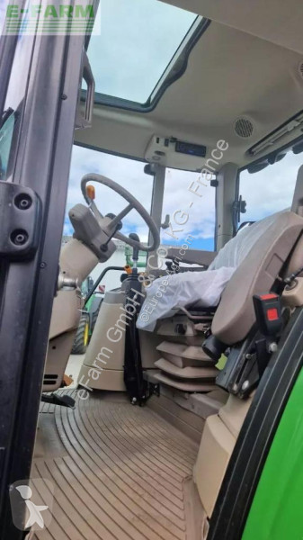 Tracteur agricole John Deere  6100m