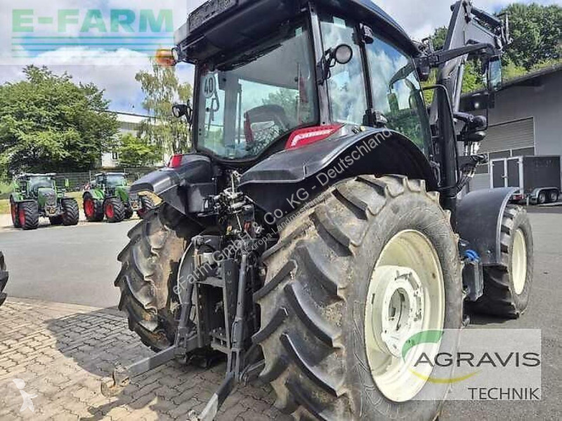 Tracteur agricole Valtra  a 105 mh4