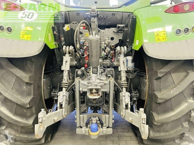 Tracteur agricole Fendt  724 vario s4 profi plus