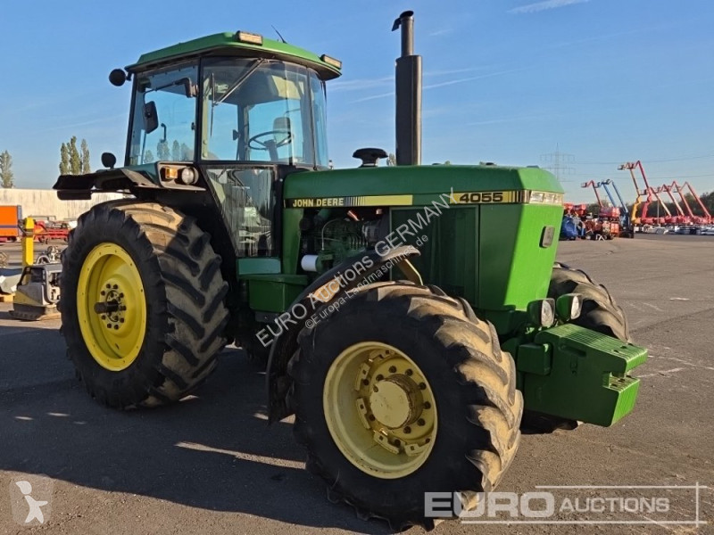 Tracteur agricole John Deere 4055A