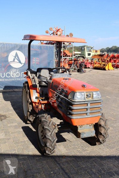 Tracteur agricole Kubota Granbia GB20
