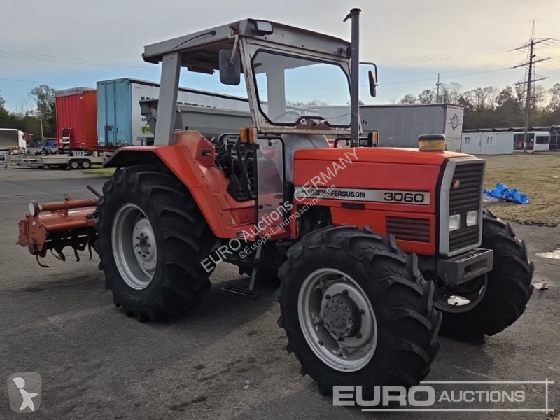 Zemědělský traktor Massey Ferguson 3060