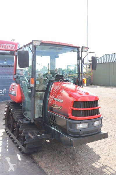 Zemědělský traktor Yanmar CT280