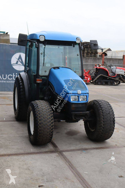Zemědělský traktor New Holland T3030