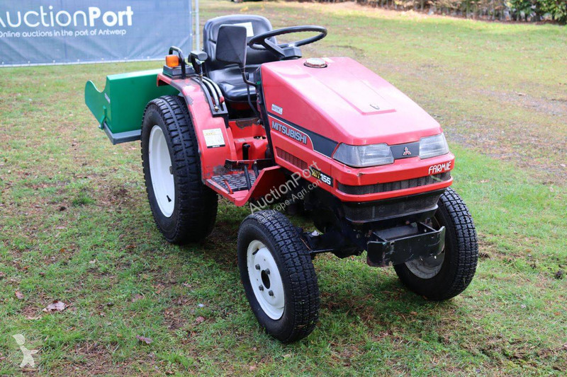 Zemědělský traktor Mitsubishi MT15F