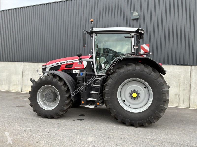 Zemědělský traktor Massey Ferguson 9S.425...