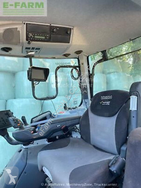 Tractor Valtra  t235